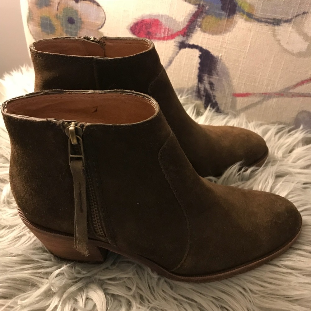 Madewell Chocolate Suede Ankle Boots